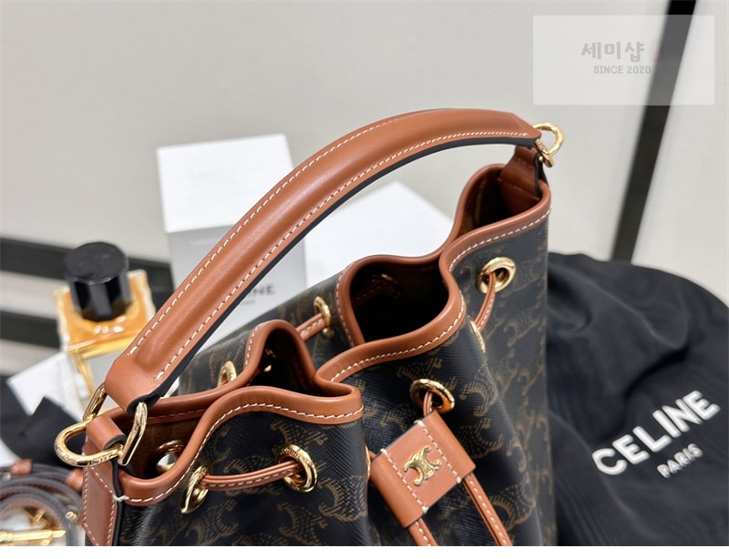 C E L I N E 셀린느 클라라 버킷백 트리옹프 캔버스 116882 Bag 6번 이미지