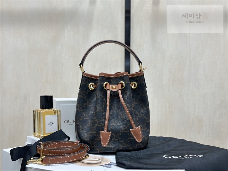 셀린느 셀린느 틴 클라라 백 트리옹프 캔버스 121672 Bag 3번 이미지