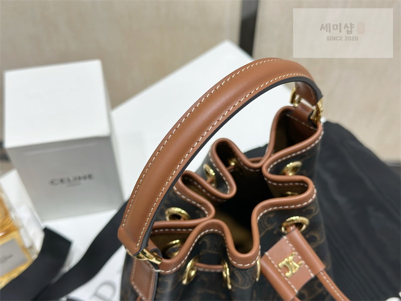 셀린느 셀린느 틴 클라라 백 트리옹프 캔버스 121672 Bag 5번 이미지
