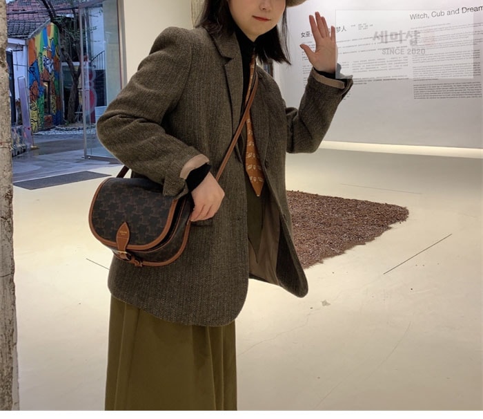 C E L I N E 셀린느 폴코 미디엄 크로스백 트리옹프 캔버스 191502 베이지 Bag 2번 이미지