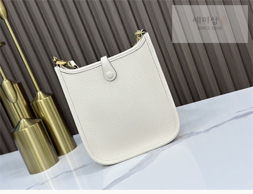 Hermes 에르메스 미니 에블린 16 Mini Evelyne 16 Bag 3번 이미지