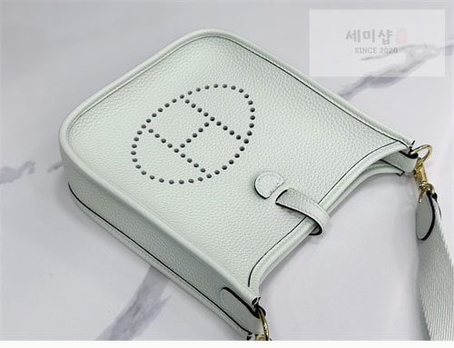 Hermes 에르메스 미니 에블린 16 Mini Evelyne 16 Bag 2번 이미지