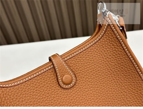 Hermes 에르메스 미니 에블린 16 Mini Evelyne 16 Bag 4번 이미지