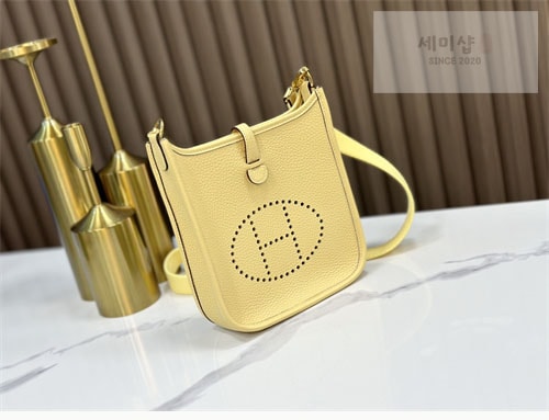 Hermes 에르메스 미니 에블린 16 Mini Evelyne 16 Bag 4번 이미지