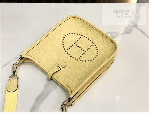 Hermes 에르메스 미니 에블린 16 Mini Evelyne 16 Bag 2번 이미지