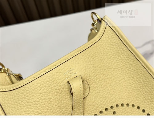 Hermes 에르메스 미니 에블린 16 Mini Evelyne 16 Bag 12번 이미지