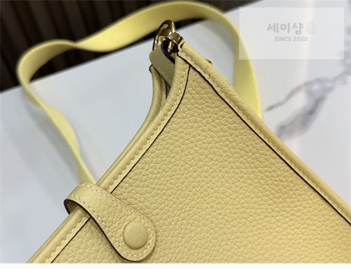 Hermes 에르메스 미니 에블린 16 Mini Evelyne 16 Bag 8번 이미지