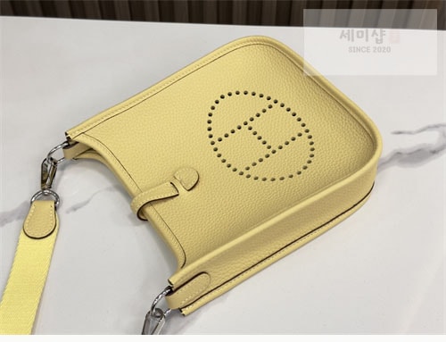 Hermes 에르메스 미니 에블린 16 Mini Evelyne 16 Bag 1번 이미지