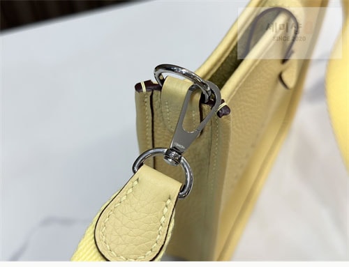 Hermes 에르메스 미니 에블린 16 Mini Evelyne 16 Bag 14번 이미지