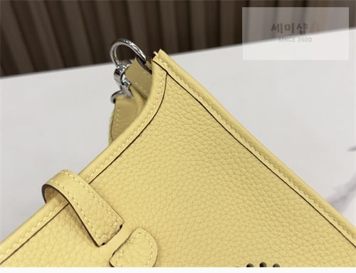 Hermes 에르메스 미니 에블린 16 Mini Evelyne 16 Bag 5번 이미지