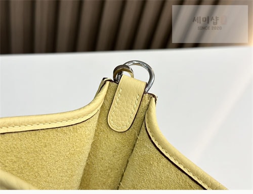 Hermes 에르메스 미니 에블린 16 Mini Evelyne 16 Bag 6번 이미지