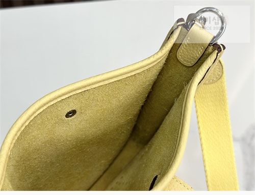Hermes 에르메스 미니 에블린 16 Mini Evelyne 16 Bag 12번 이미지