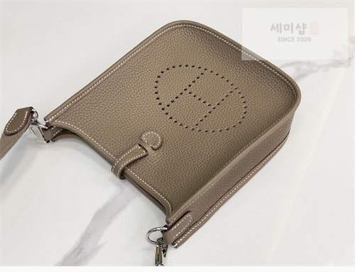 Hermes 에르메스 미니 에블린 16 Mini Evelyne 16 Bag 2번 이미지