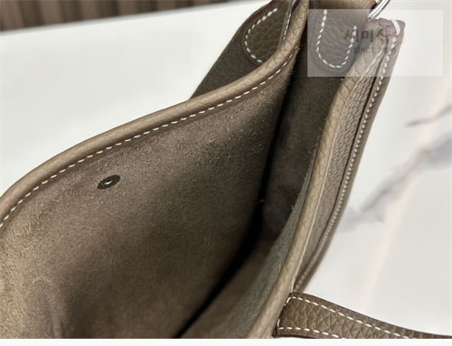 Hermes 에르메스 미니 에블린 16 Mini Evelyne 16 Bag 15번 이미지