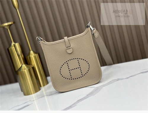 Hermes 에르메스 미니 에블린 16 Mini Evelyne 16 Bag 2번 이미지