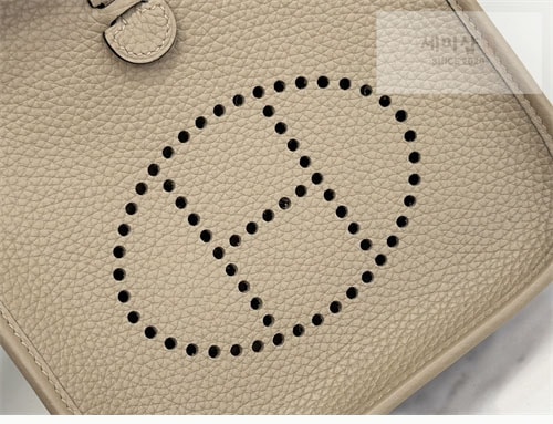 Hermes 에르메스 미니 에블린 16 Mini Evelyne 16 Bag 13번 이미지
