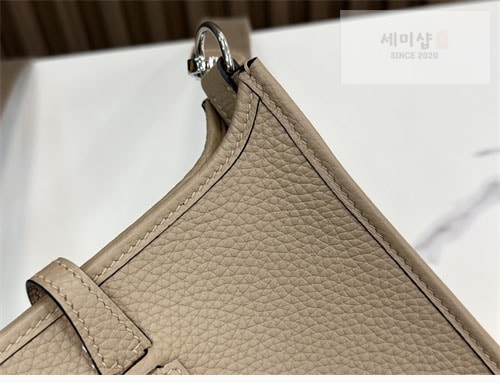 Hermes 에르메스 미니 에블린 16 Mini Evelyne 16 Bag 15번 이미지