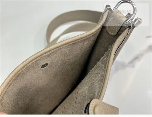 Hermes 에르메스 미니 에블린 16 Mini Evelyne 16 Bag 6번 이미지