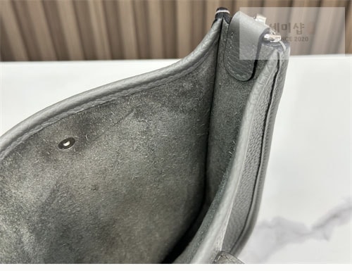 Hermes 에르메스 미니 에블린 16 Mini Evelyne 16 Bag 20번 이미지