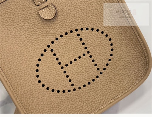 Hermes 에르메스 미니 에블린 16 Mini Evelyne 16 Bag 33번 이미지