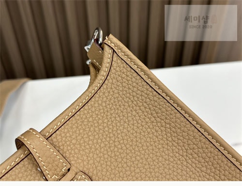 Hermes 에르메스 미니 에블린 16 Mini Evelyne 16 Bag 8번 이미지