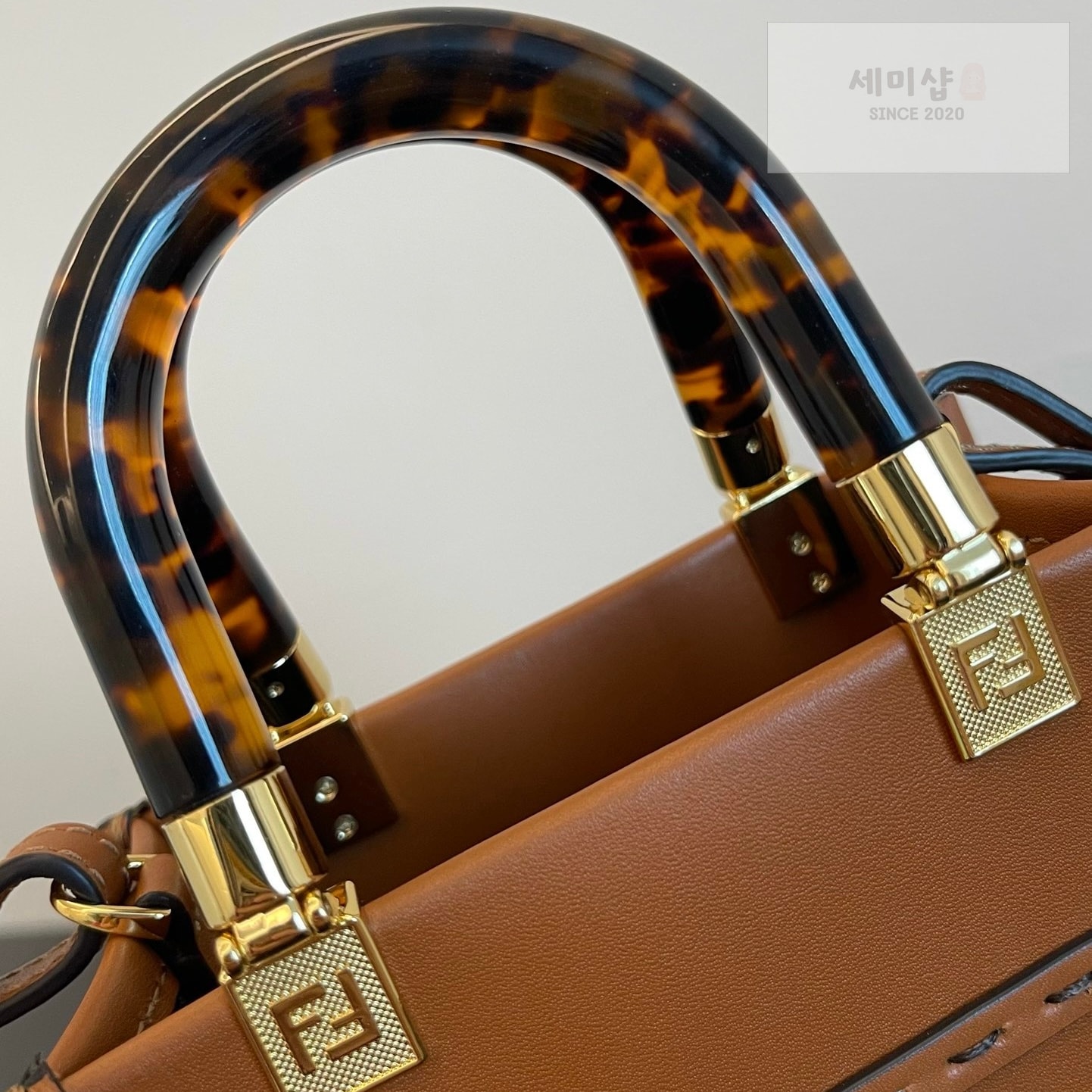 펜디 펜디 미니 션샤인 쇼퍼백 카멜 Bag 5번 이미지