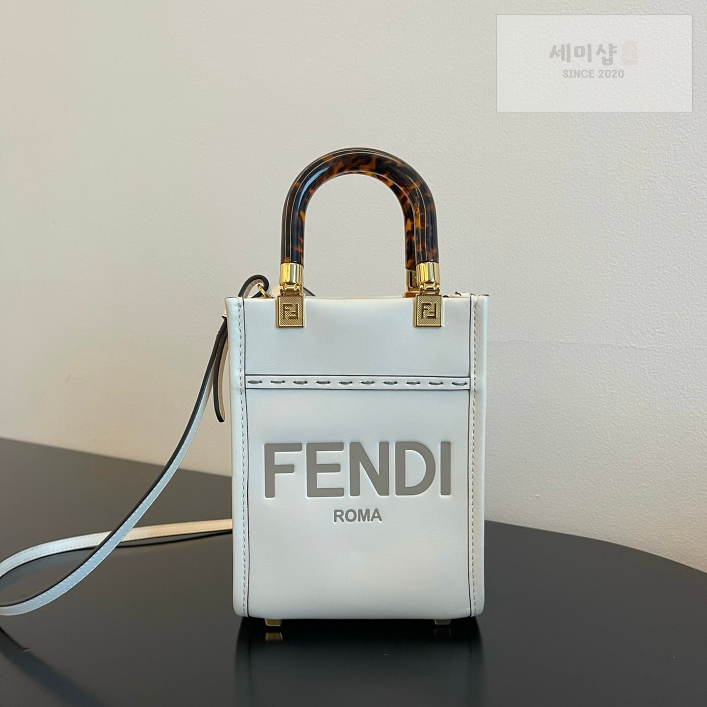 펜디 펜디 미니 션샤인 쇼퍼백 크림 Bag 1번 이미지