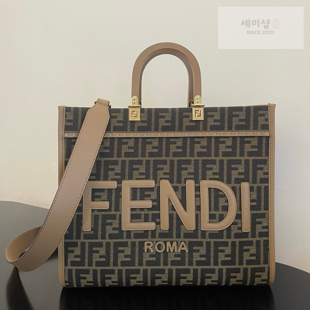 펜디 펜디 미디움 션샤인 쇼퍼백 FF 모노그램 Bag 1번 이미지