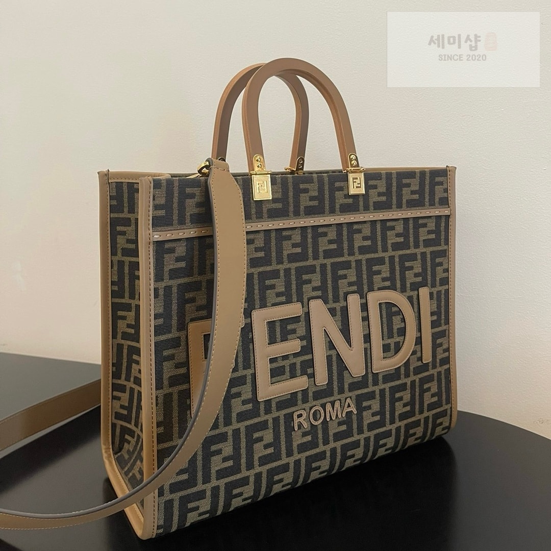 펜디 펜디 미디움 션샤인 쇼퍼백 FF 모노그램 Bag 3번 이미지