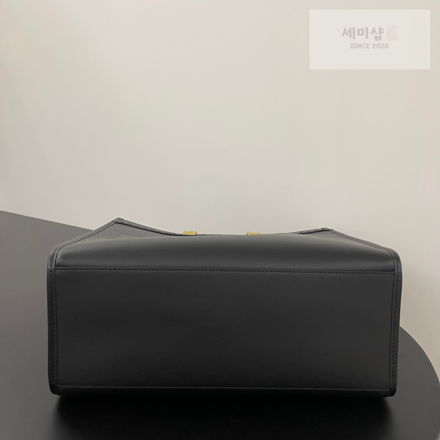 펜디 펜디 미디움 션샤인 쇼퍼백 블랙 Bag 2번 이미지
