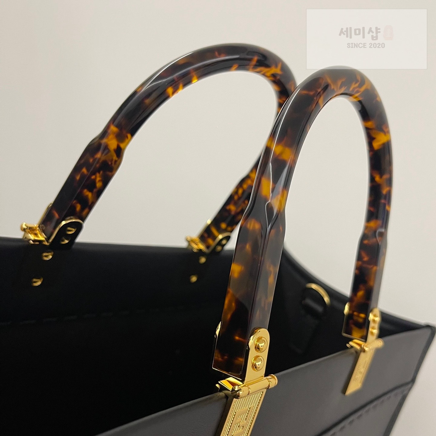 펜디 펜디 미디움 션샤인 쇼퍼백 블랙 Bag 5번 이미지