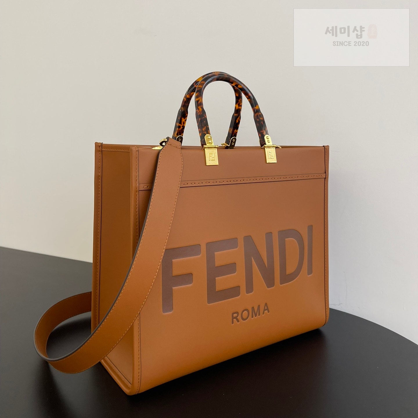 펜디 펜디 미디움 션샤인 쇼퍼백 카멜 Bag 6번 이미지