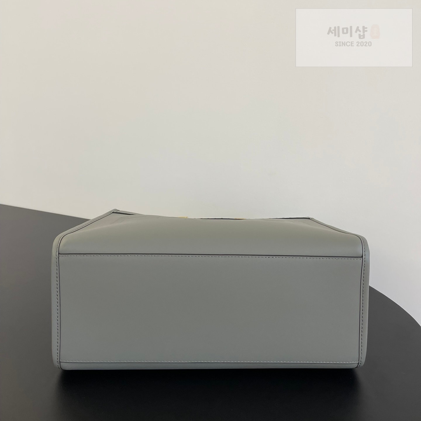 펜디 펜디 미디움 션샤인 쇼퍼백 그레이 Bag 4번 이미지