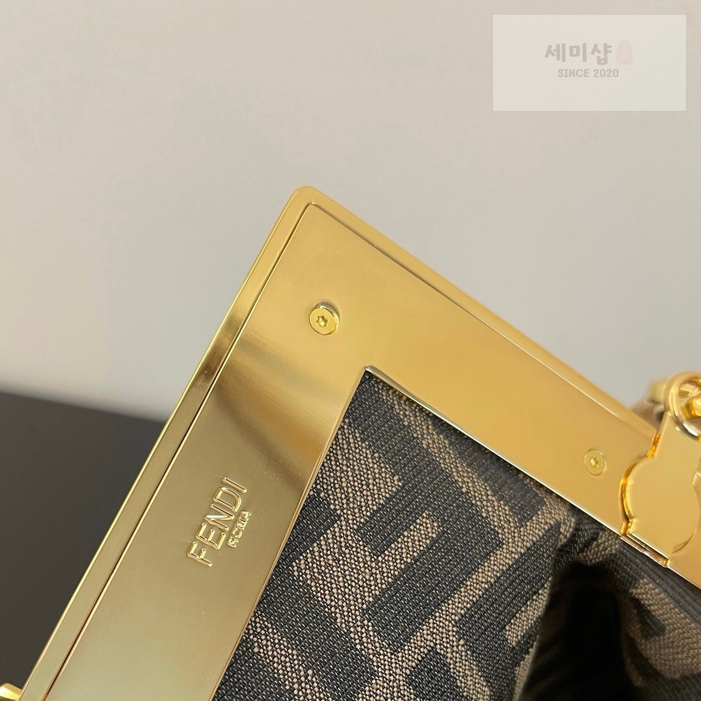 펜디 펜디 미디움 퍼스트백 탄(브라운) Bag 7번 이미지