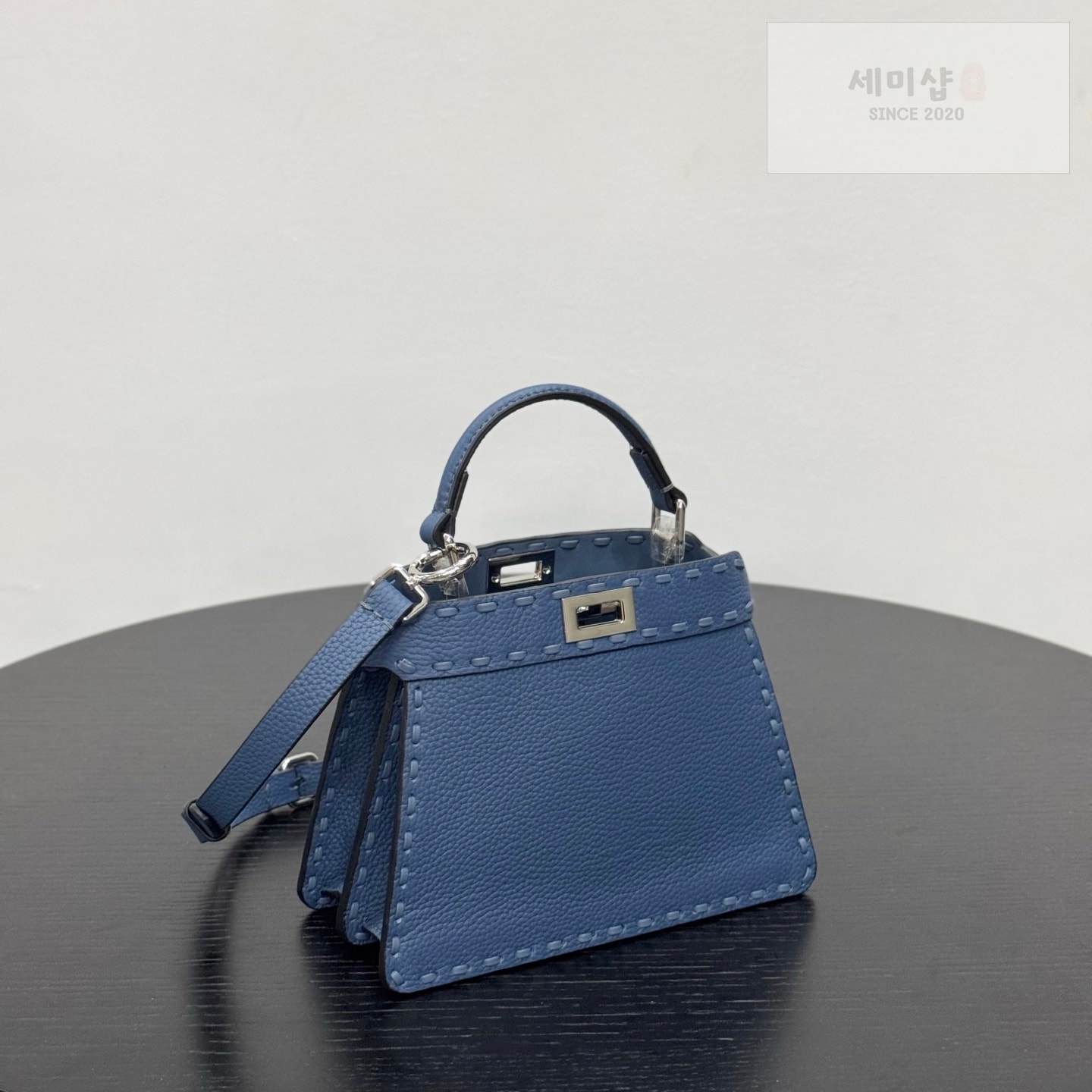 펜디 펜디 쁘띠 피카부 아이씨 유 블루 Bag 3번 이미지