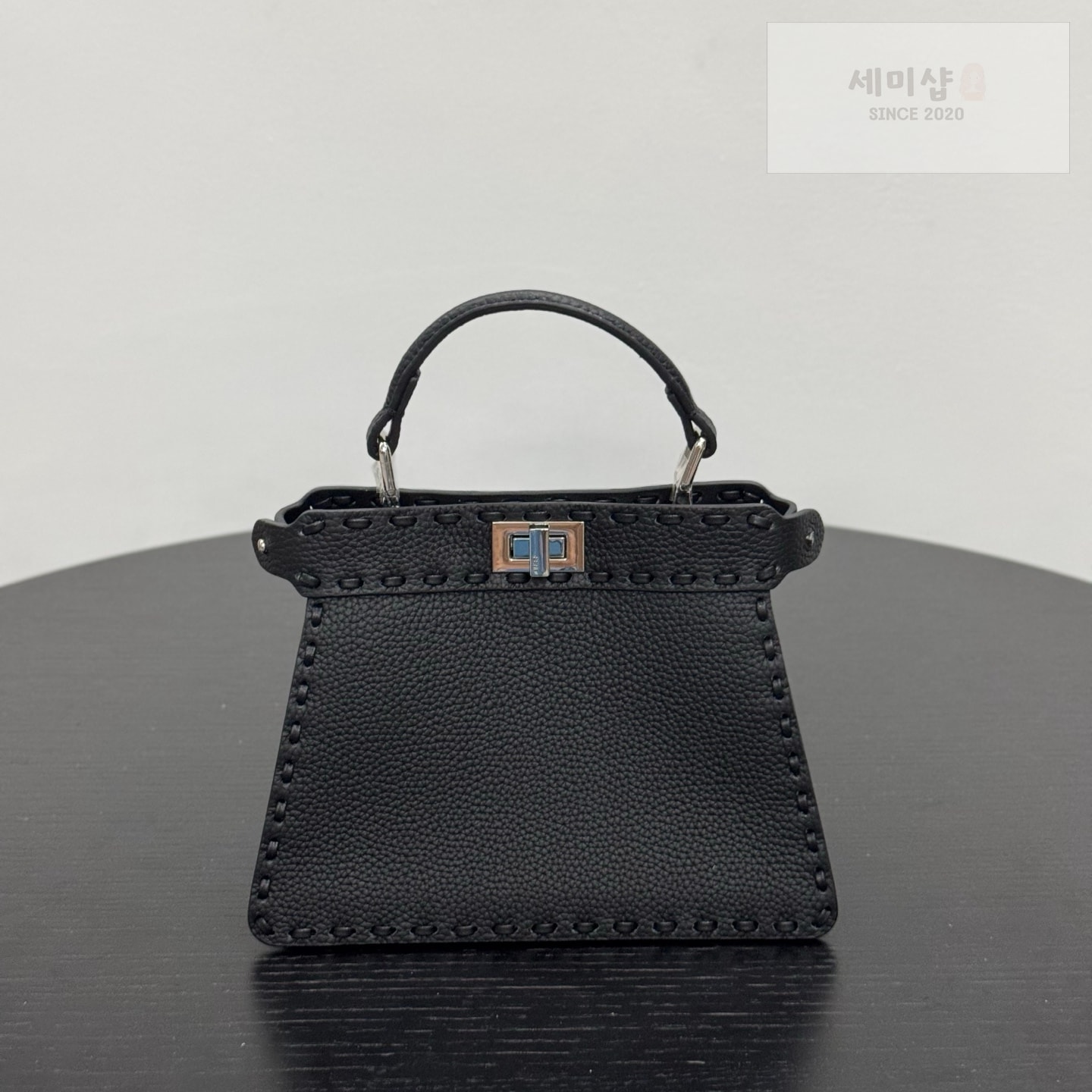 펜디 펜디 쁘띠 피카부 아이씨 유 블랙 Bag 1번 이미지