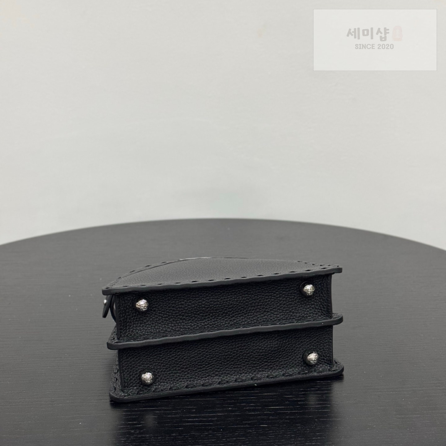 펜디 펜디 쁘띠 피카부 아이씨 유 블랙 Bag 4번 이미지