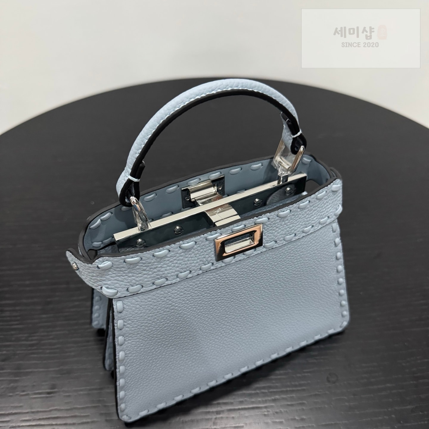 펜디 펜디 쁘띠 피카부 아이씨 유 라이트 블루 Bag 6번 이미지
