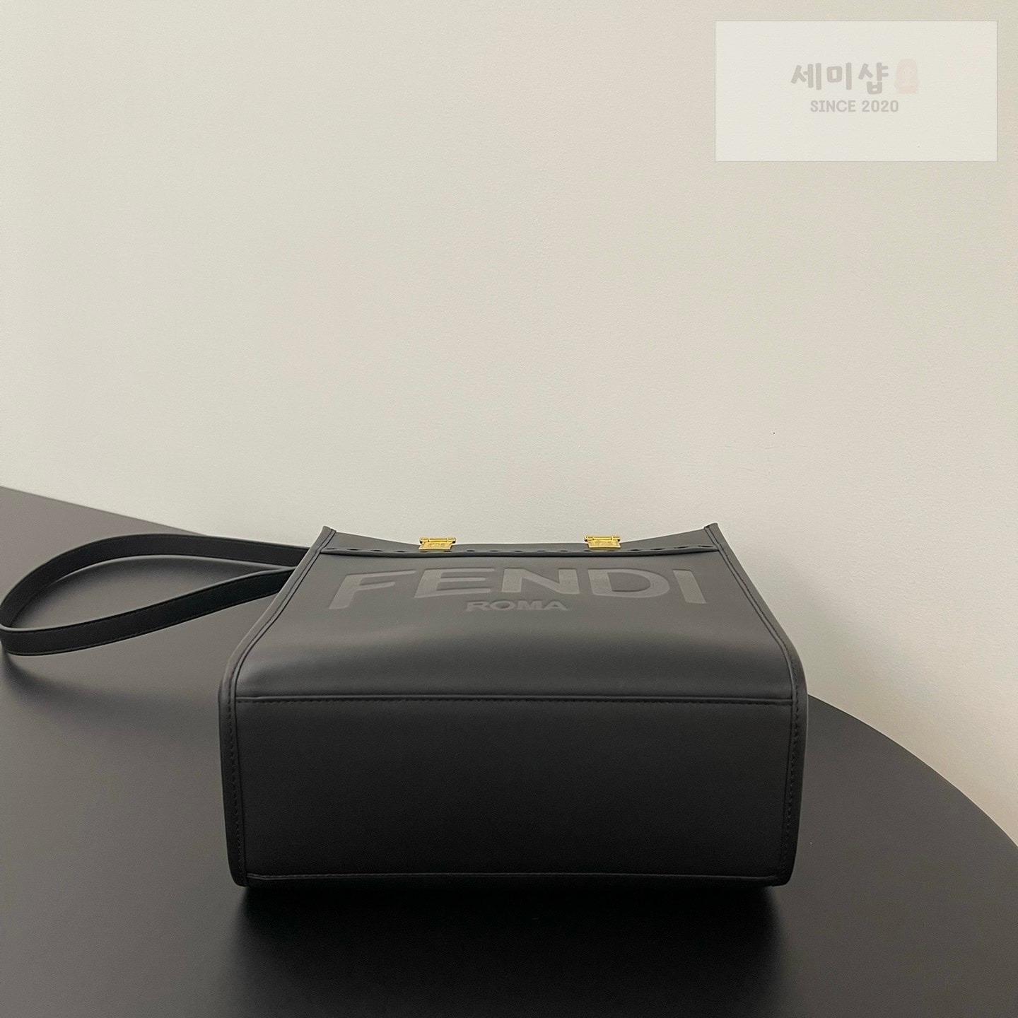 펜디 펜디 스몰 션샤인 쇼퍼백 블랙 Bag 4번 이미지