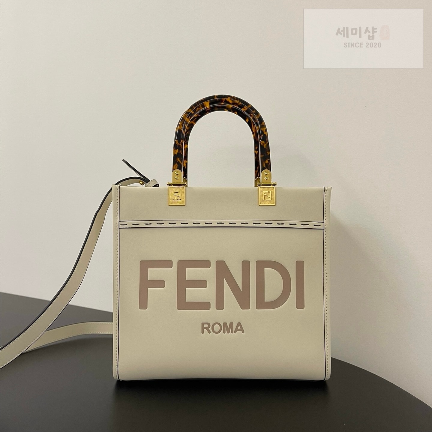 펜디 펜디 스몰 션샤인 쇼퍼백 크림 Bag 1번 이미지