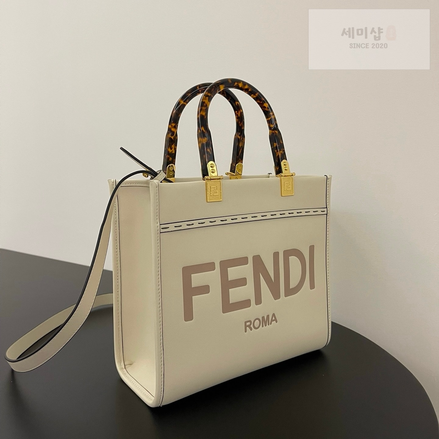 펜디 펜디 스몰 션샤인 쇼퍼백 크림 Bag 3번 이미지