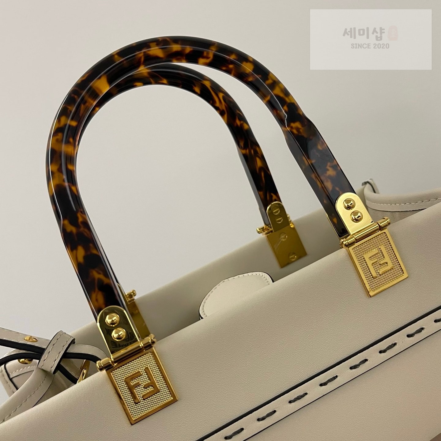 펜디 펜디 스몰 션샤인 쇼퍼백 크림 Bag 5번 이미지
