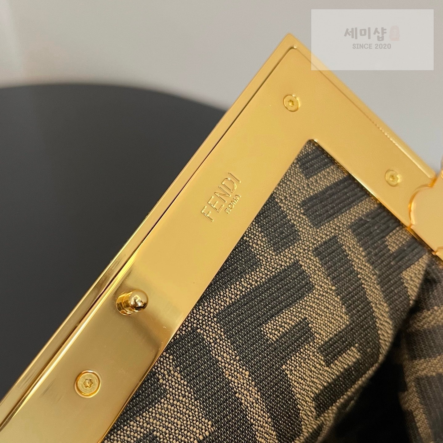 펜디 펜디 스몰 퍼스트백 블랙 Bag 7번 이미지
