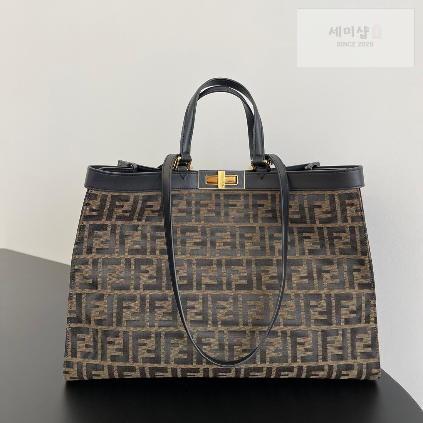 펜디 펜디 피카부 X토트 FF 캔버스 블랙 엣지 FF 캔버스 Bag 1번 이미지