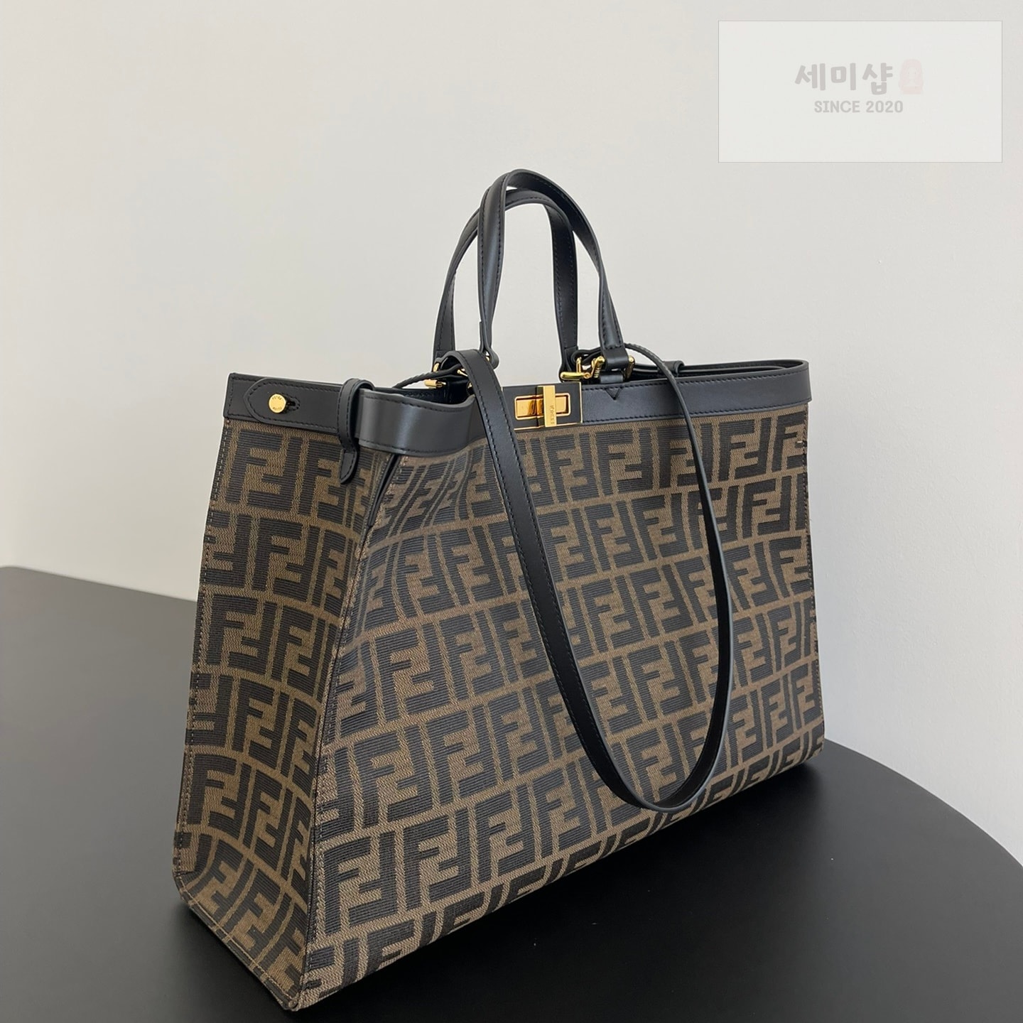 펜디 펜디 피카부 X토트 FF 캔버스 블랙 엣지 FF 캔버스 Bag 3번 이미지