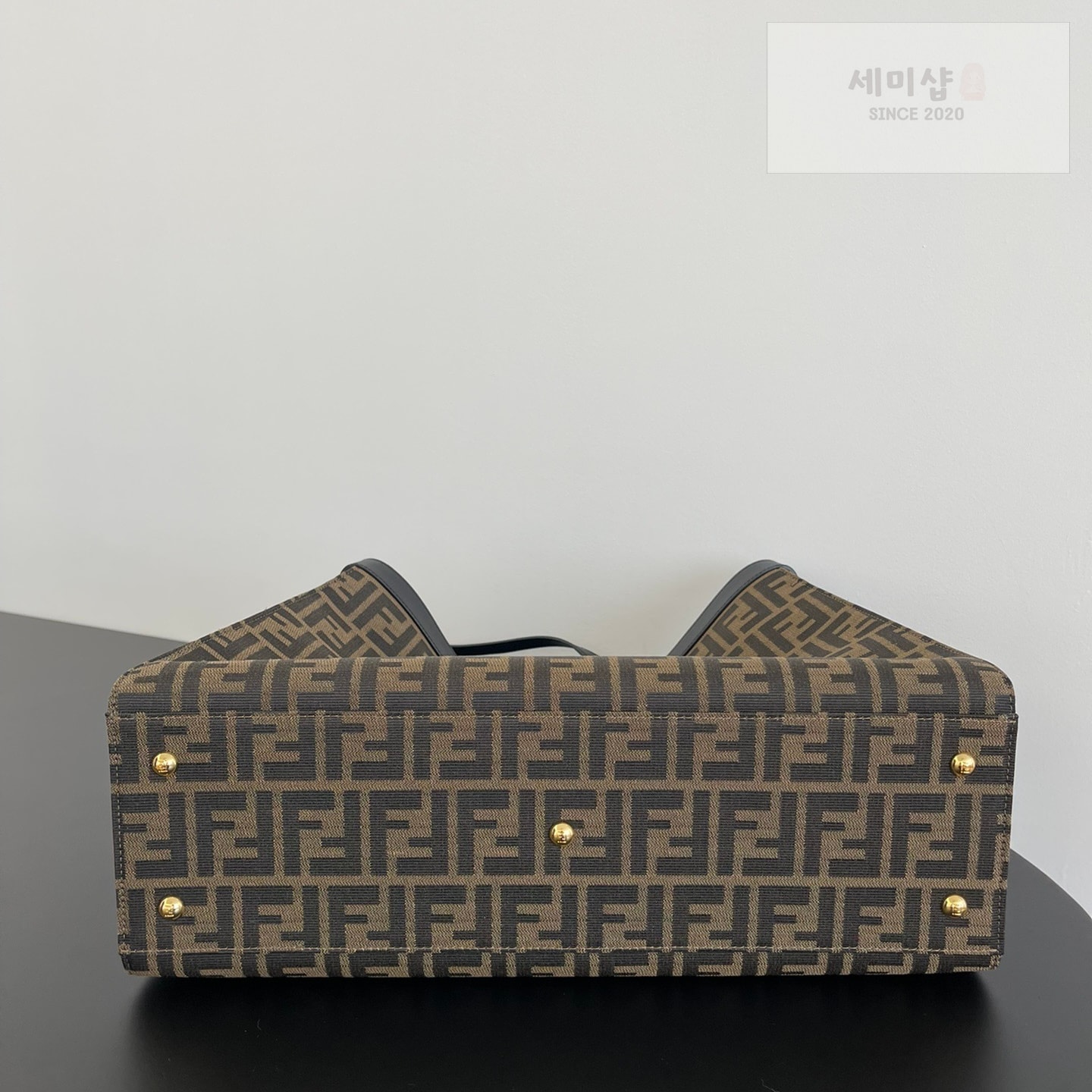 펜디 펜디 피카부 X토트 FF 캔버스 블랙 엣지 FF 캔버스 Bag 4번 이미지