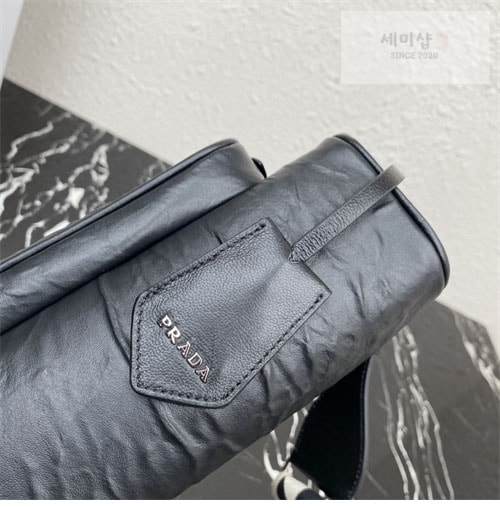 P R A D A 프라다 나파 가죽 멀티 포켓 숄더백 1BH198 5컬러 Bag 34번 이미지