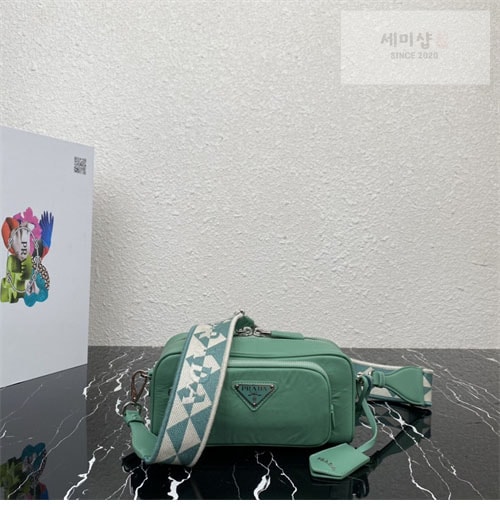 P R A D A 프라다 나파 가죽 멀티 포켓 숄더백 1BH198 5컬러 Bag 21번 이미지