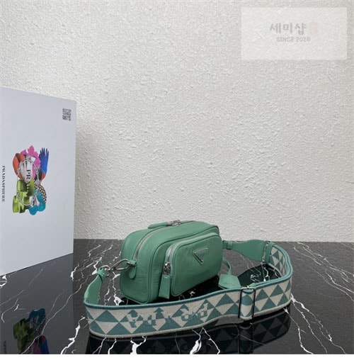P R A D A 프라다 나파 가죽 멀티 포켓 숄더백 1BH198 5컬러 Bag 35번 이미지