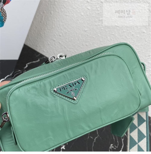 P R A D A 프라다 나파 가죽 멀티 포켓 숄더백 1BH198 5컬러 Bag 29번 이미지